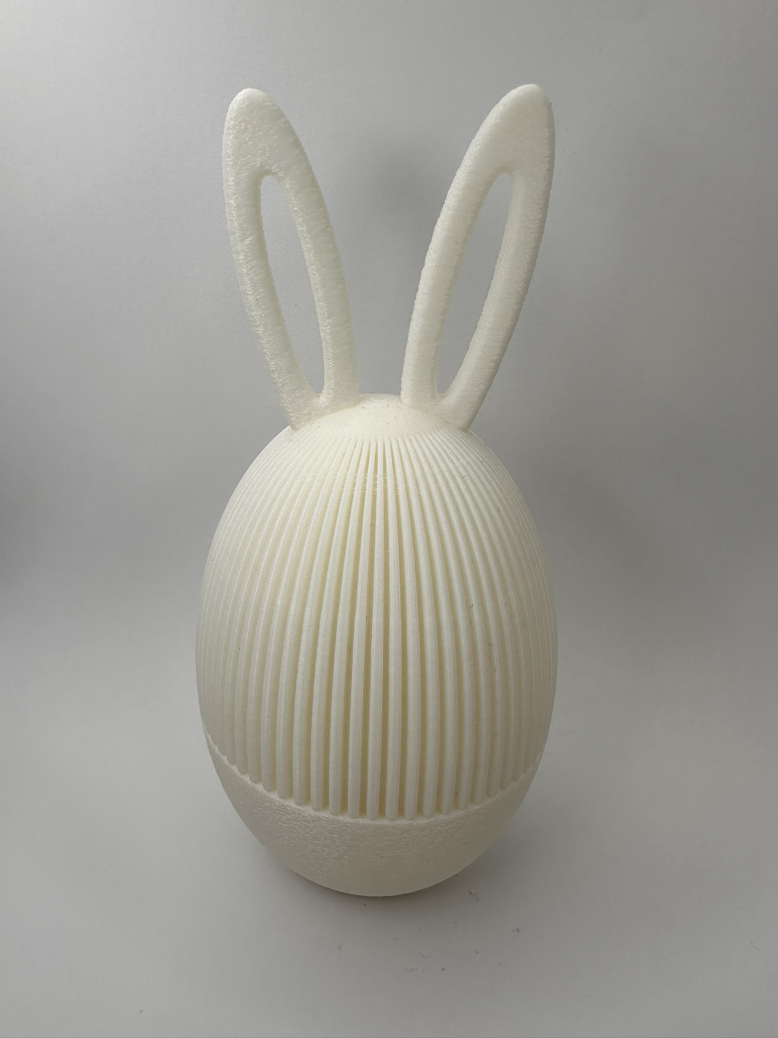 Húsvéti tojás kicsi (füllel, rejtett tárolóval)